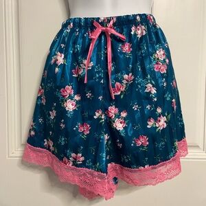 T30- FLORA NIKROOZ Blue Striped Laced Hem Pajama Shorts